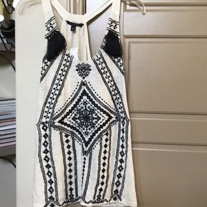 Banana Republic NWT ivory & black beaded tank